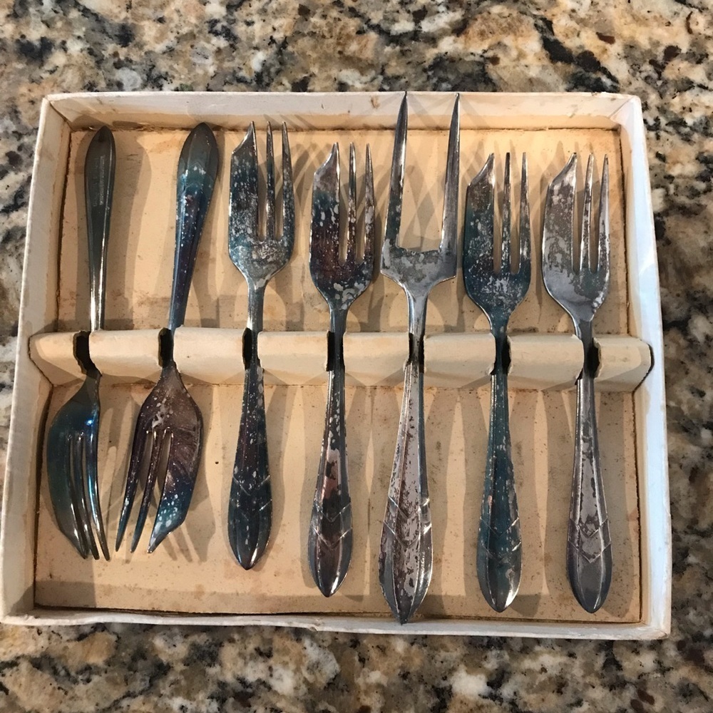 🍴VINTAGE Sheffield England Loxley Pastey Forks